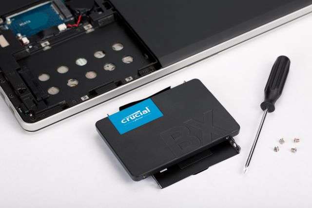 Crucial BX500 500GB 3D NAND SATA 2.5-inch SSD