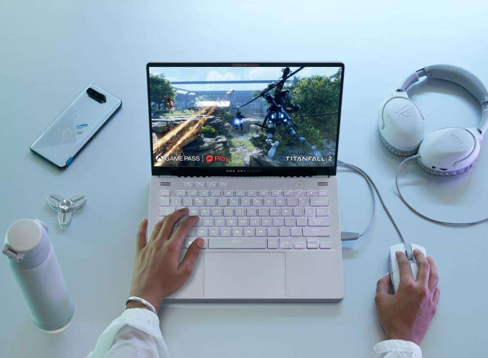Asus ROG Zephyrus G14 GA402RJ-WHT07W Gaming Laptop 14.0-inch QHD 120Hz AMD Ryzen 7-6800HS 16GB RAM 1TB SSD AMD RX 6700S 8GB Win 11 90NR09T3-M00B20